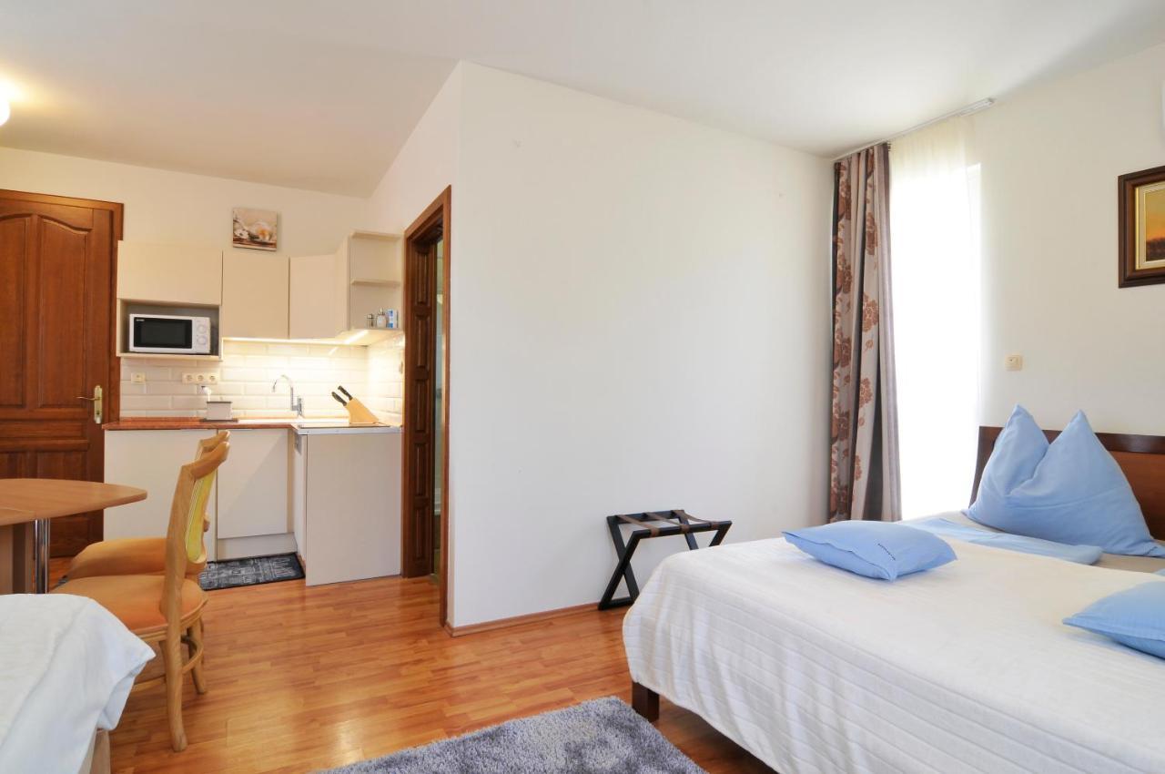 Farkas Apartman Siofok Dış mekan fotoğraf