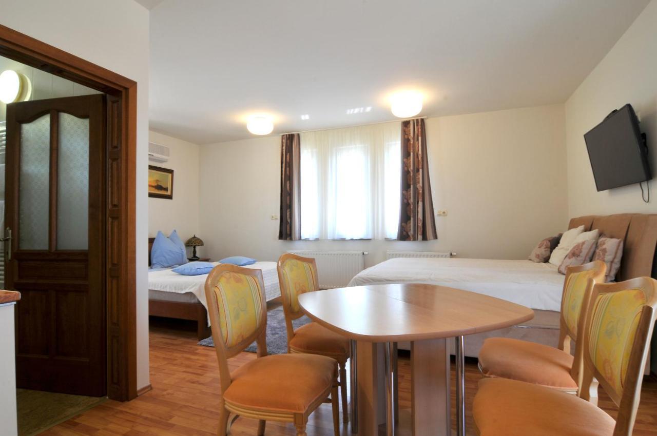 Farkas Apartman Siofok Dış mekan fotoğraf