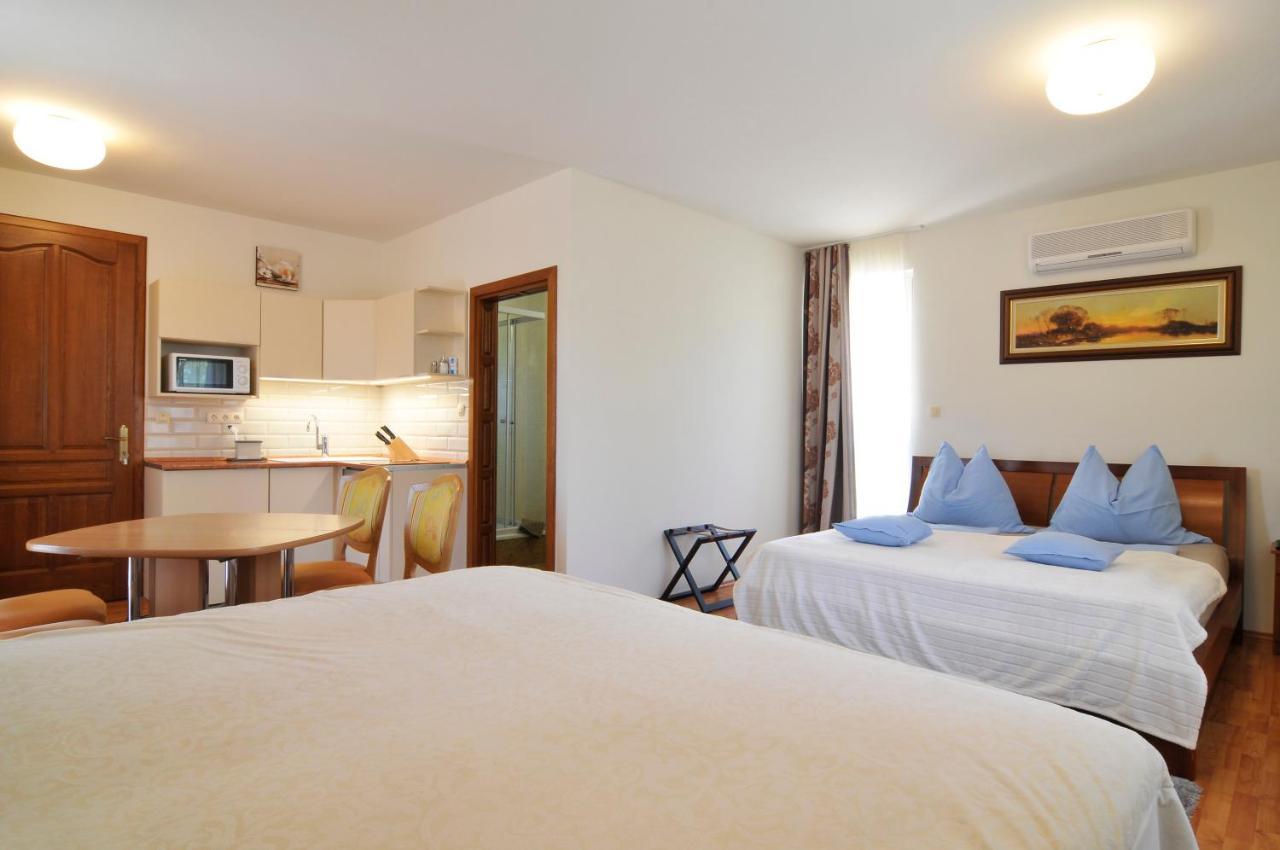 Farkas Apartman Siofok Dış mekan fotoğraf